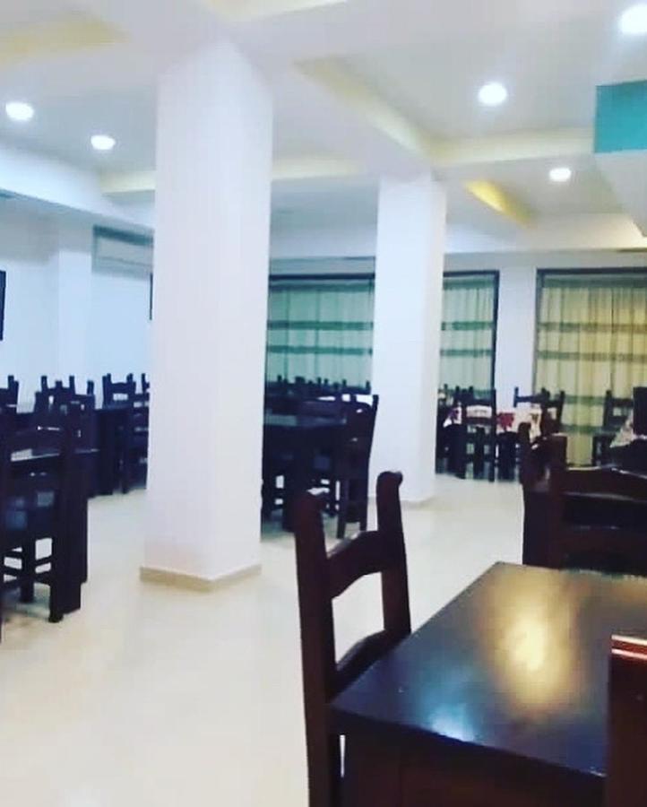 Hotel Edland Vlorë 外观 照片