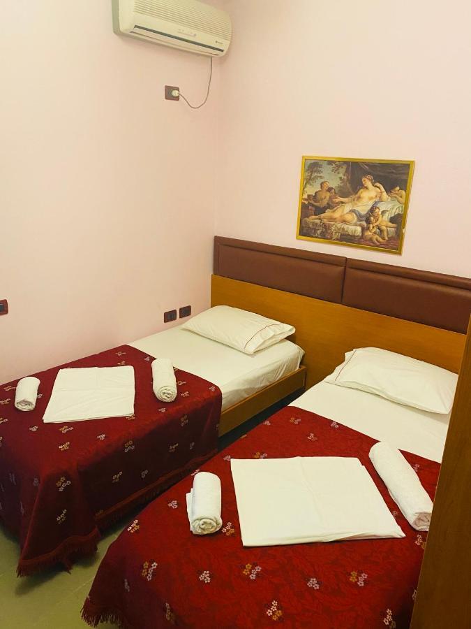Hotel Edland Vlorë 外观 照片