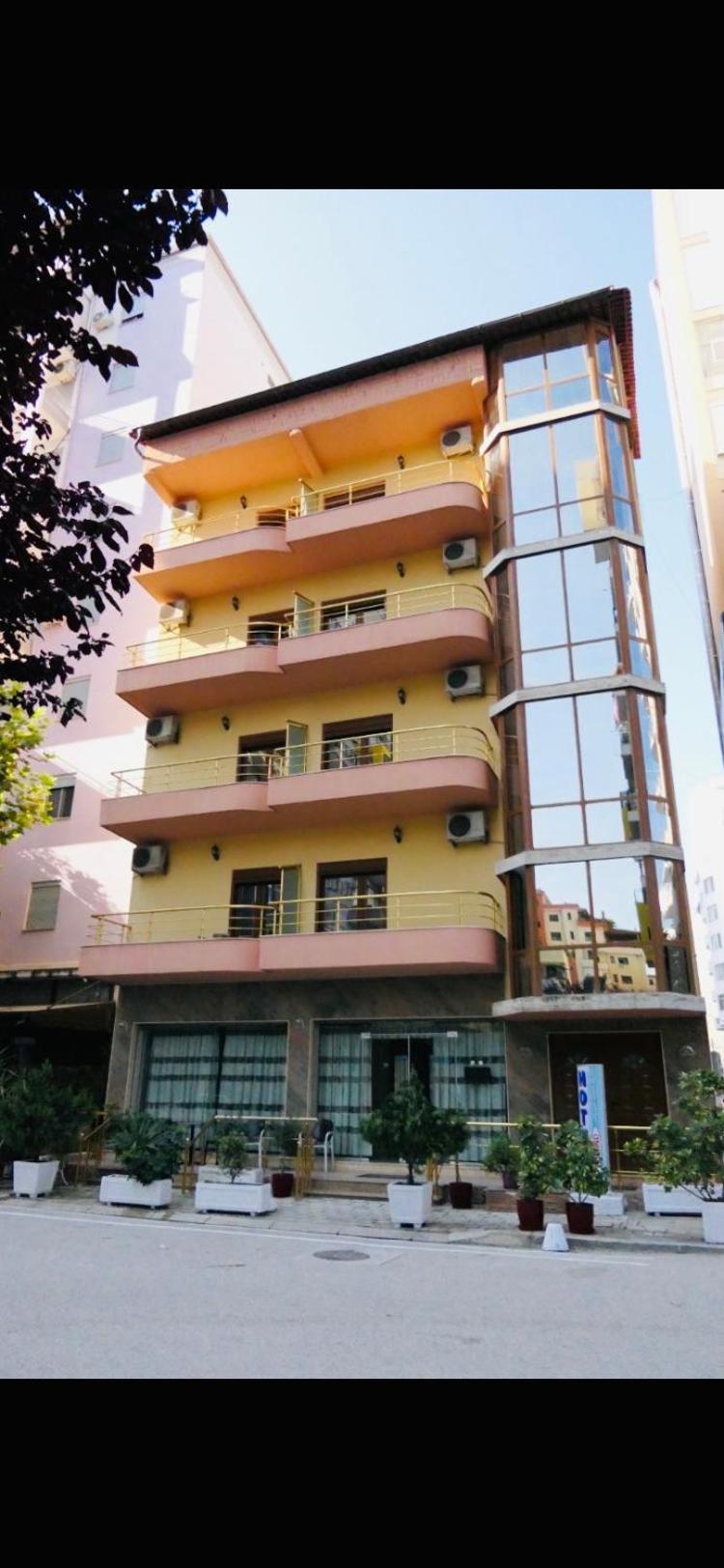 Hotel Edland Vlorë 外观 照片
