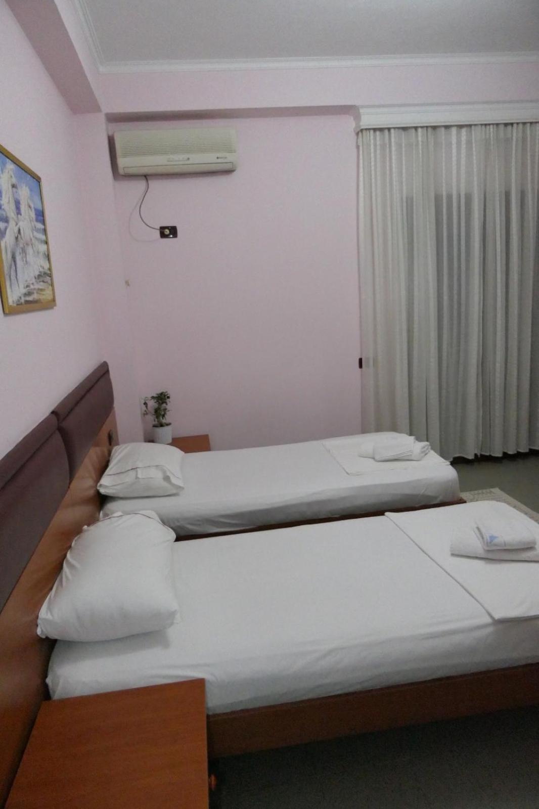Hotel Edland Vlorë 外观 照片