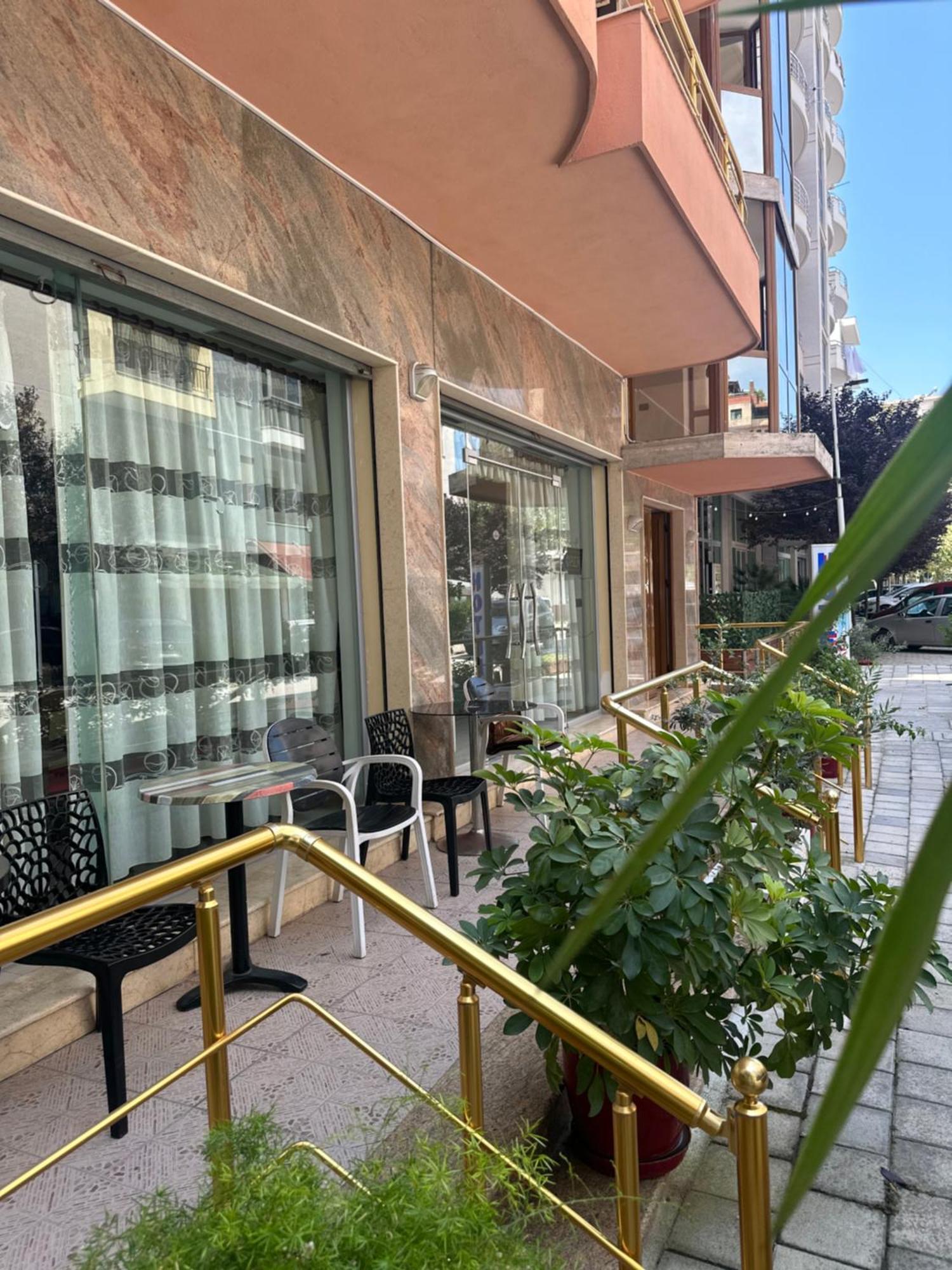 Hotel Edland Vlorë 外观 照片