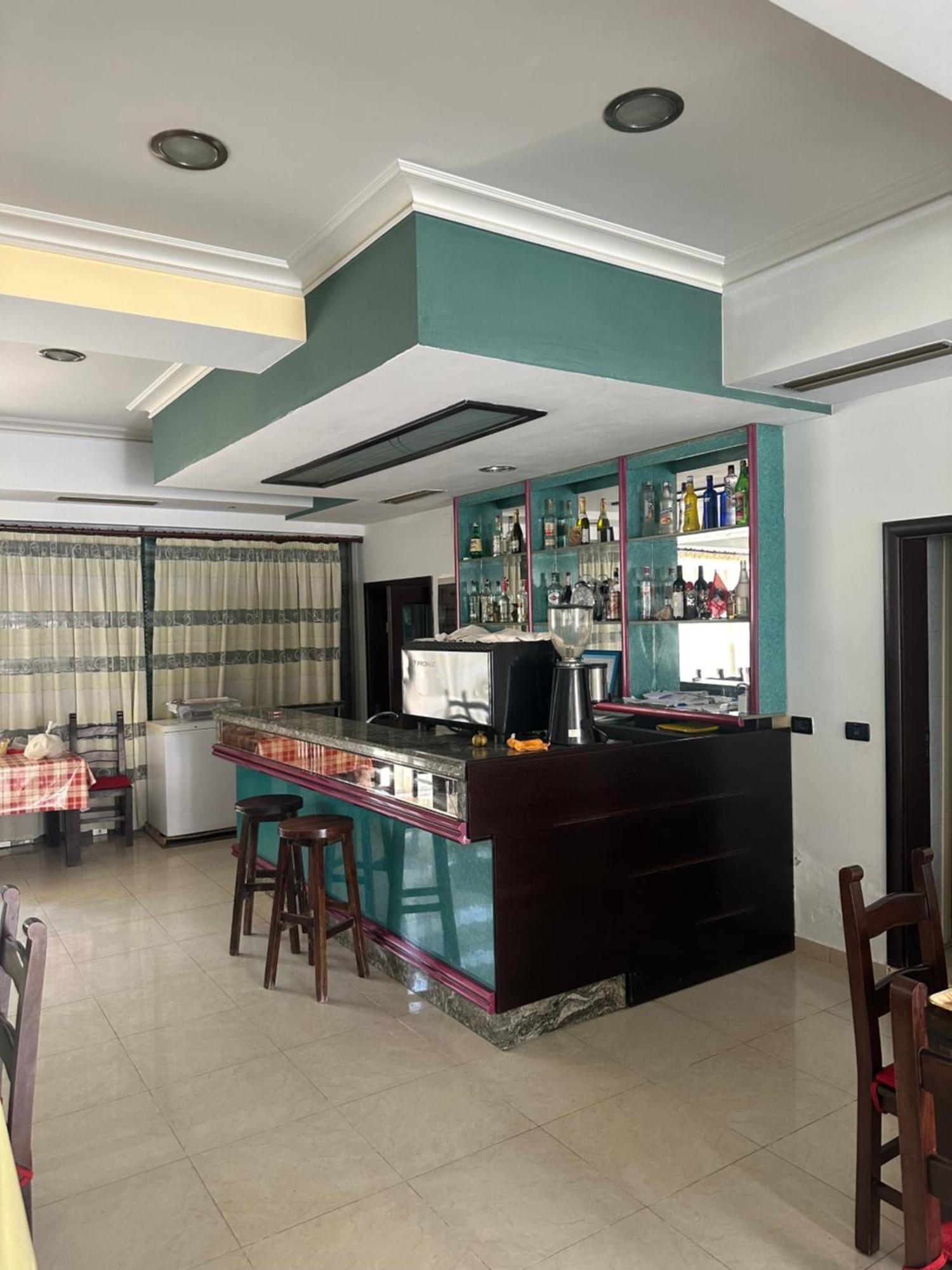Hotel Edland Vlorë 外观 照片
